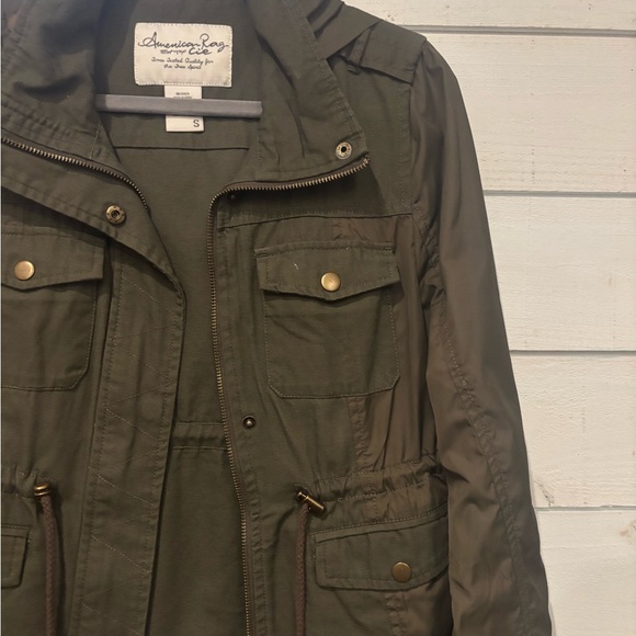 American Rag Olive Green Utility Jacket in size small. Great condition! - Picture 3 of 15